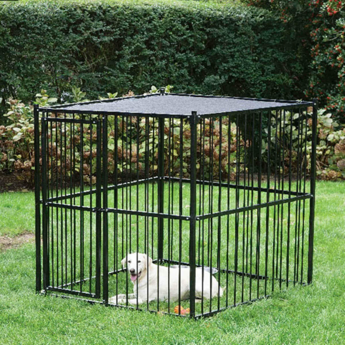 Black Dog Kennel with Sunblock Top E749168