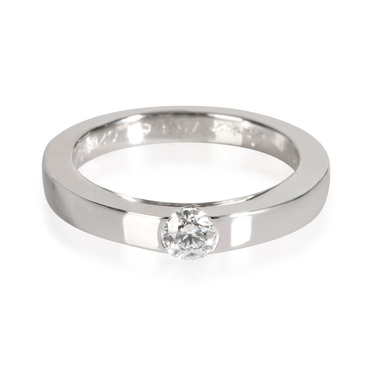 18K White Gold Diamond Solitaire Ring D210