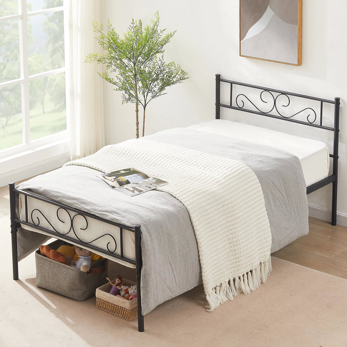 Twin Size Black Metal Platform Bed Frame with Headboard L6534