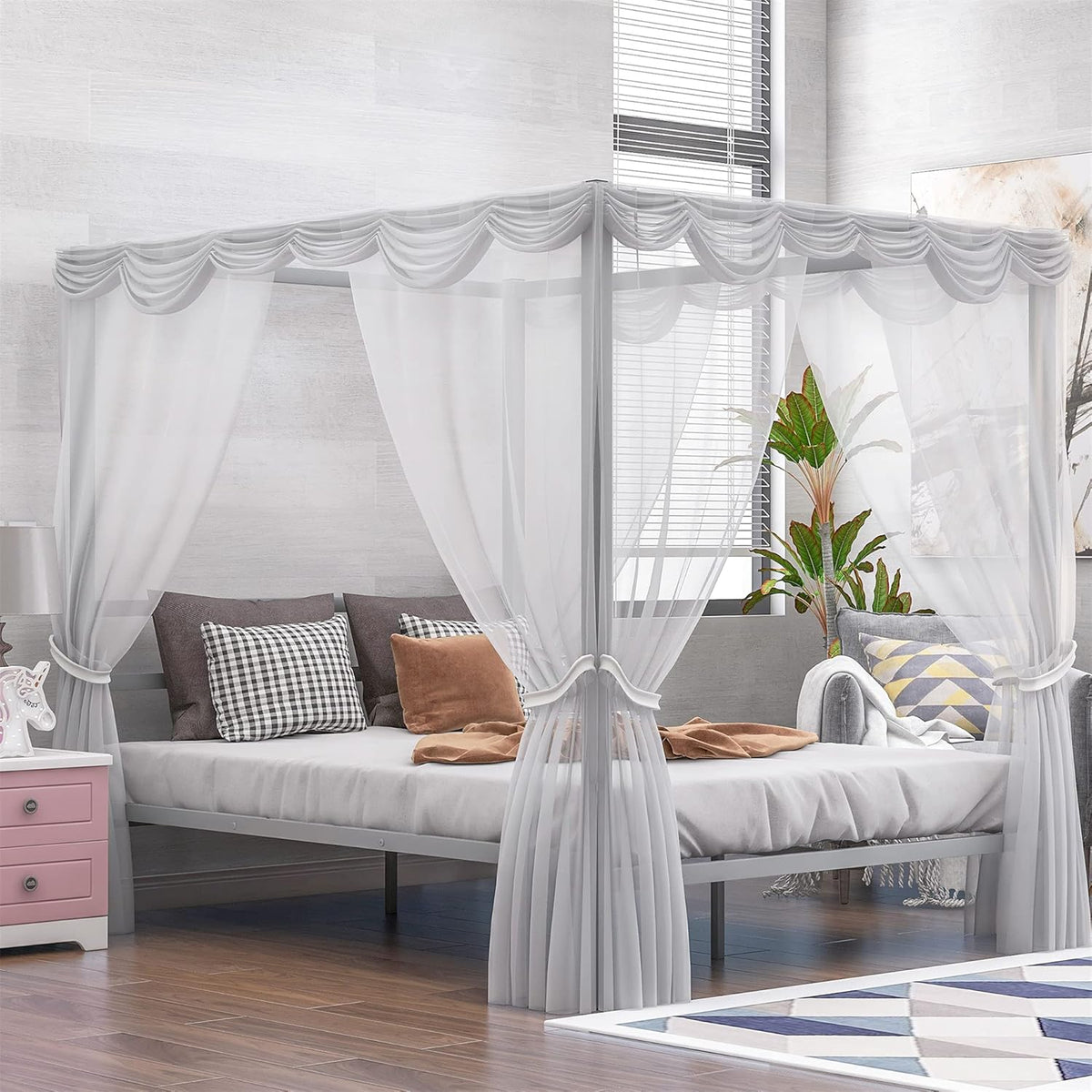 Queen Size Metal Canopy Bed with Headboard M2794