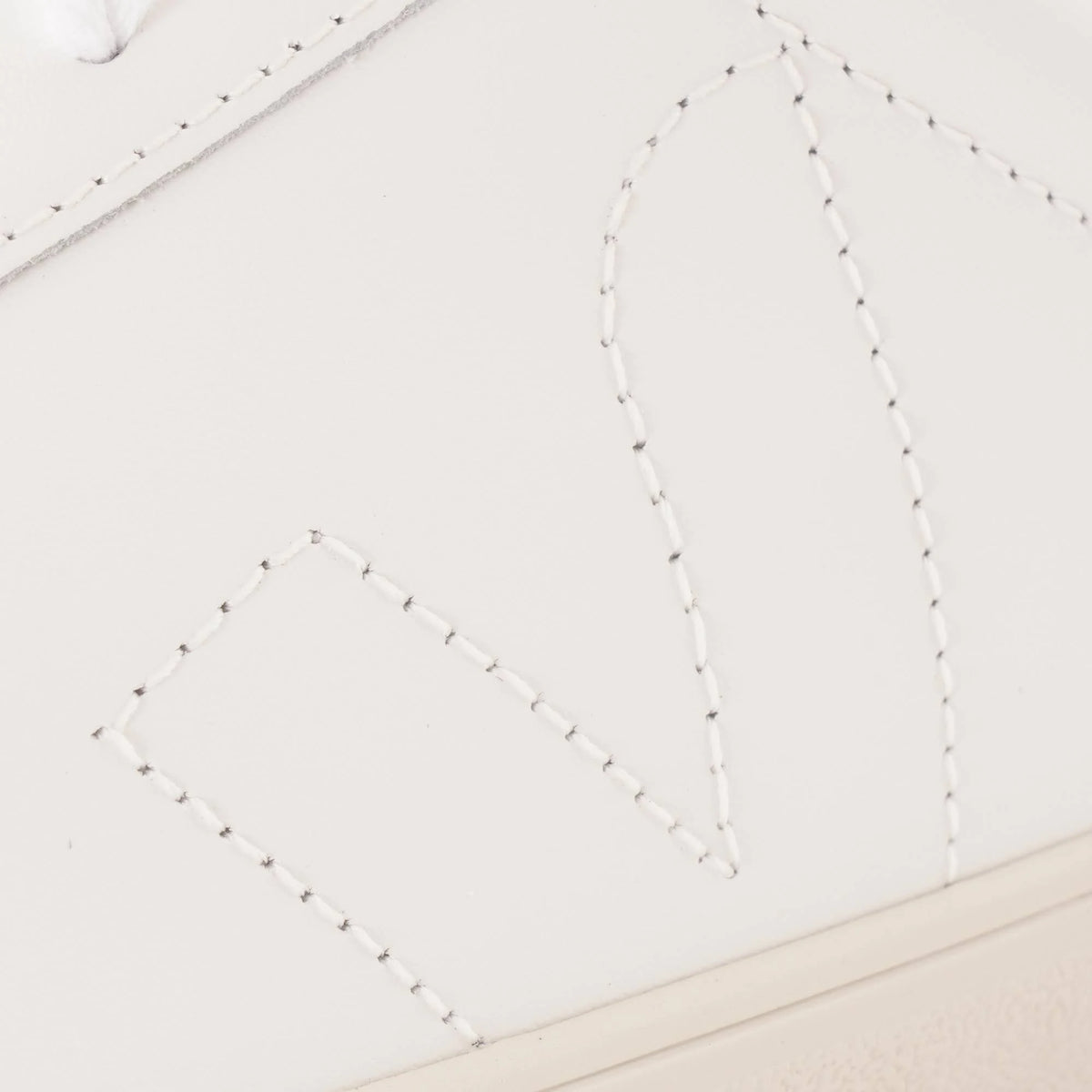Extra White Leather Sneakers Q9233