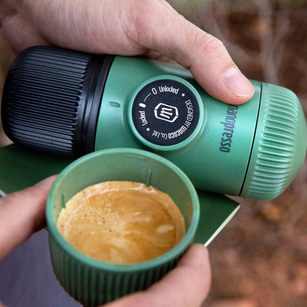 Portable Espresso Maker with Case Z94603