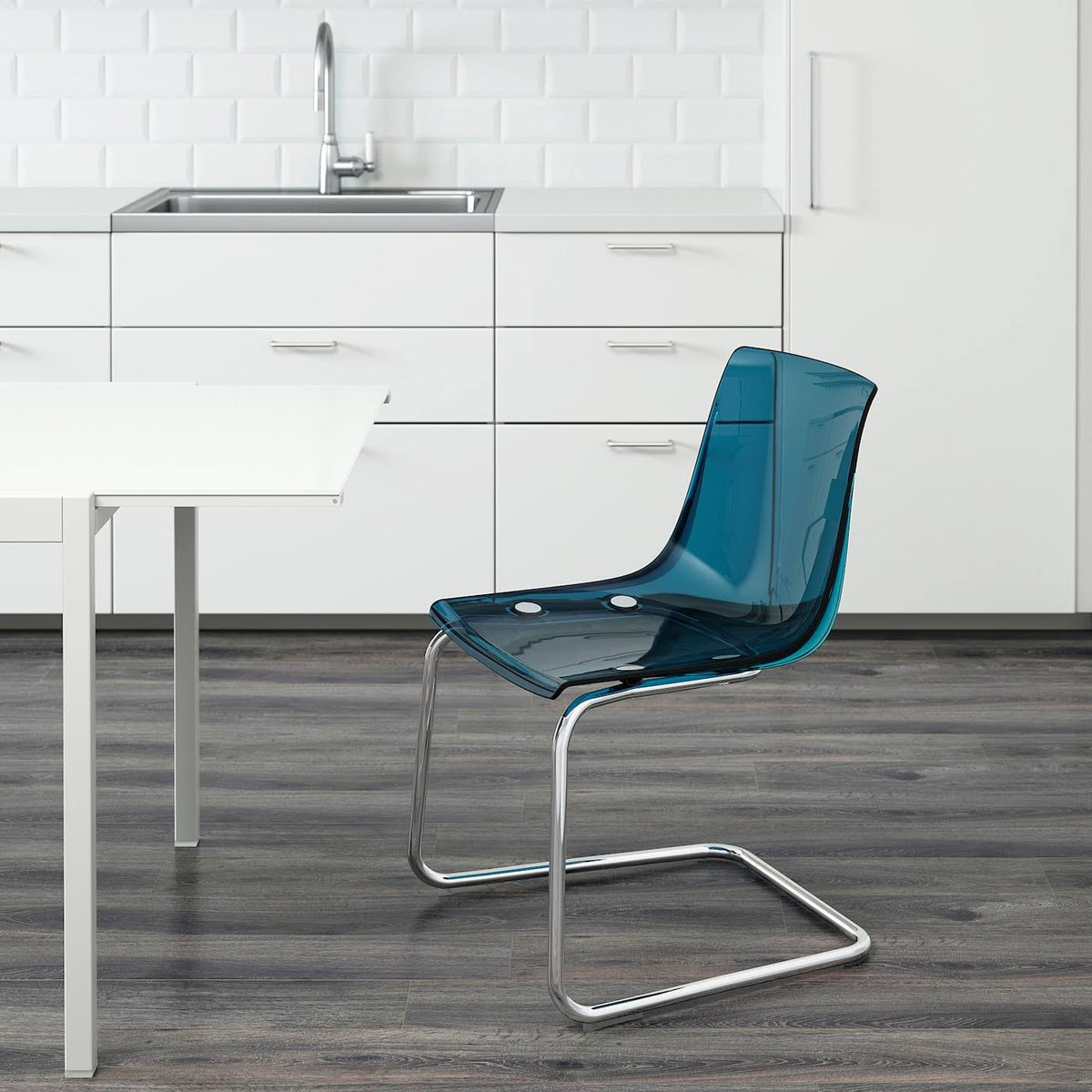 Blue/Chrome Plated Chair R9010