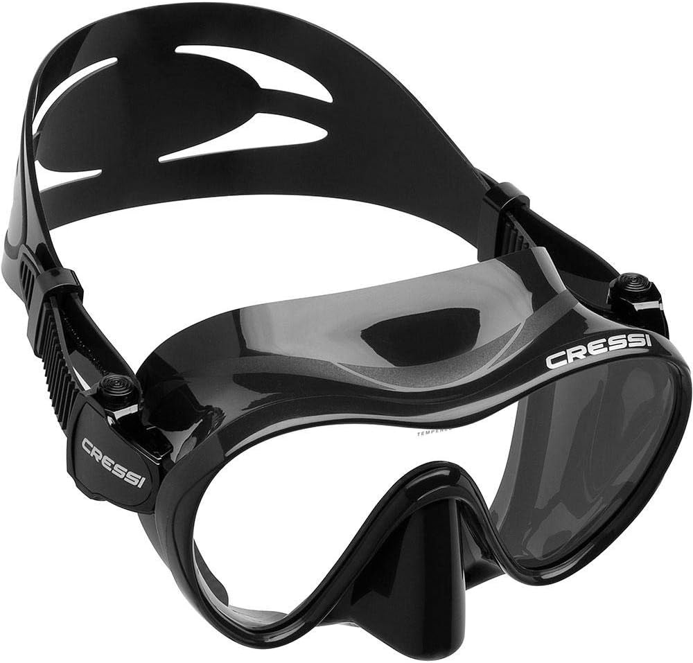 Black Fins R8708